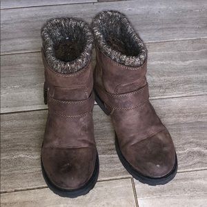 Brown ankle boots